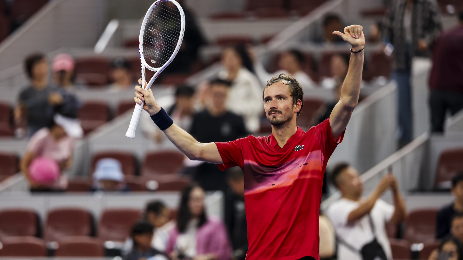 西班牙网球队绝杀欧洲网球队，梅德韦杰夫制霸全场的简单介绍