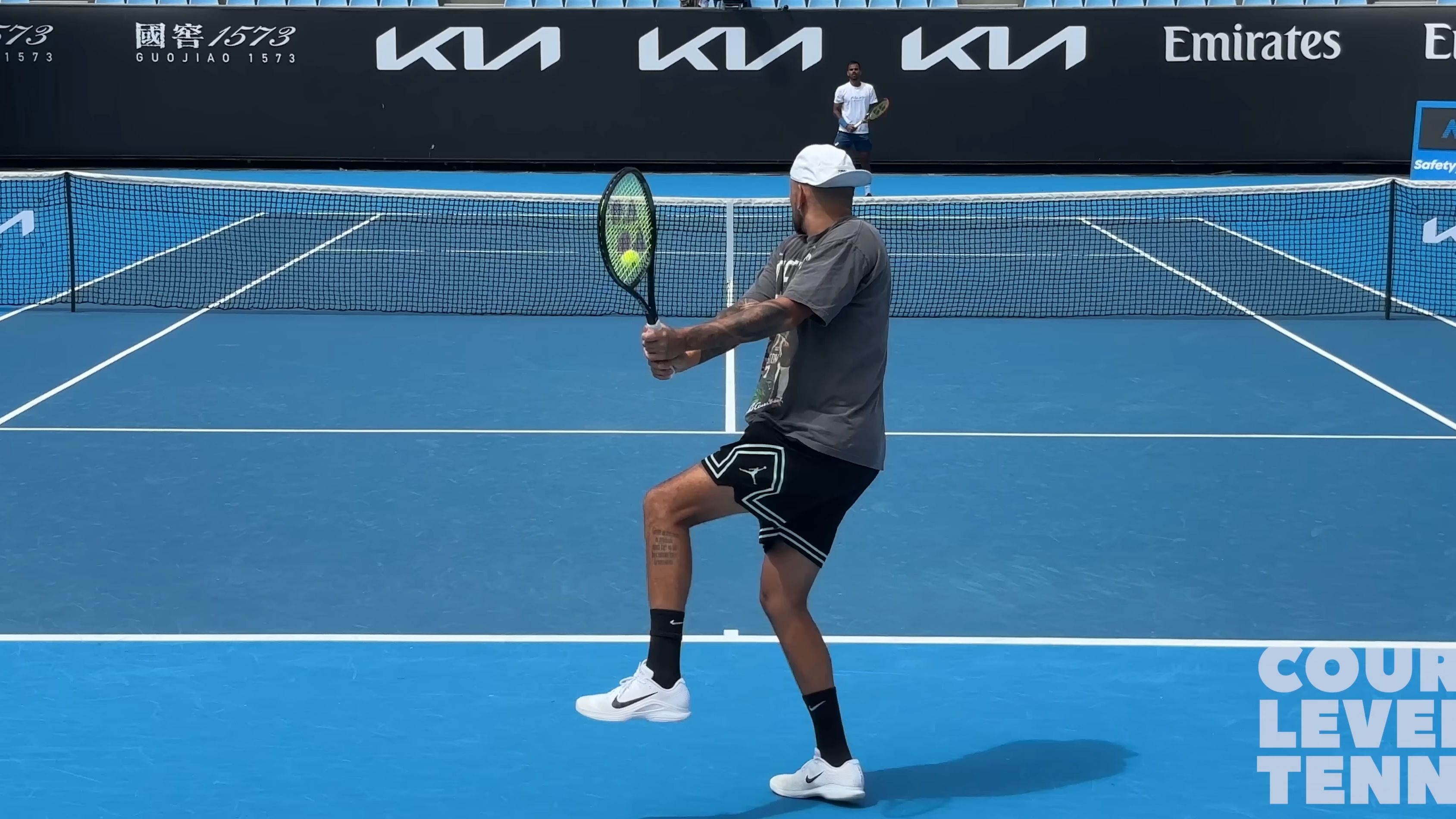 澳大利亚网球队绝地反击日本网球队，克耶高斯高光表现的简单介绍