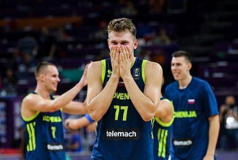 开云体育平台APP-爱尔兰艰难击败斯洛文尼亚，欧预赛晋级路漫漫的简单介绍