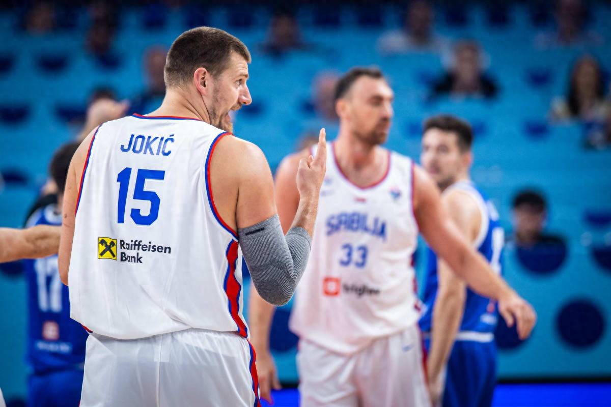 塞尔维亚队凭借实力获胜,领先优势明显 塞尔维亚队凭借实力获胜,领先优势明显