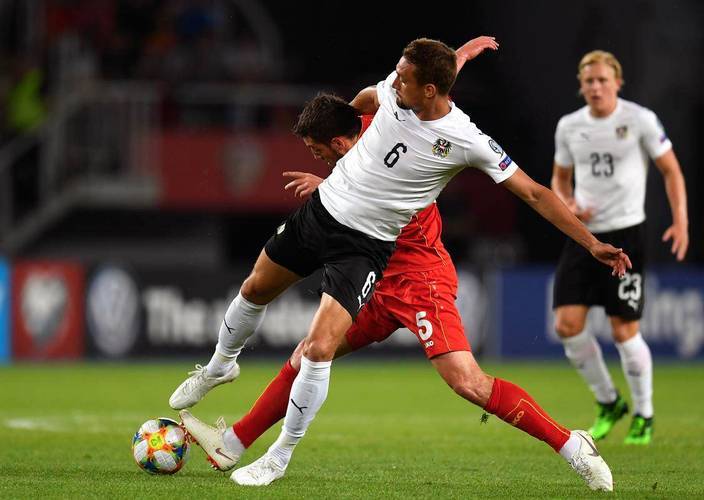 关于欧洲强队对碰，胜负之争将悬念重重的信息