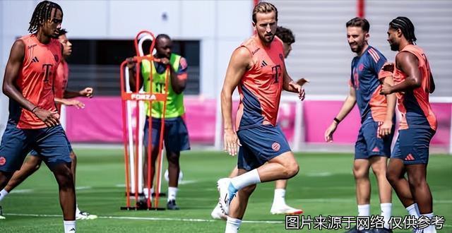 斯图加特新援合练首秀,球队实力或迎提升的简单介绍 斯图加特新援合练首秀,球队实力或迎提升的简单介绍