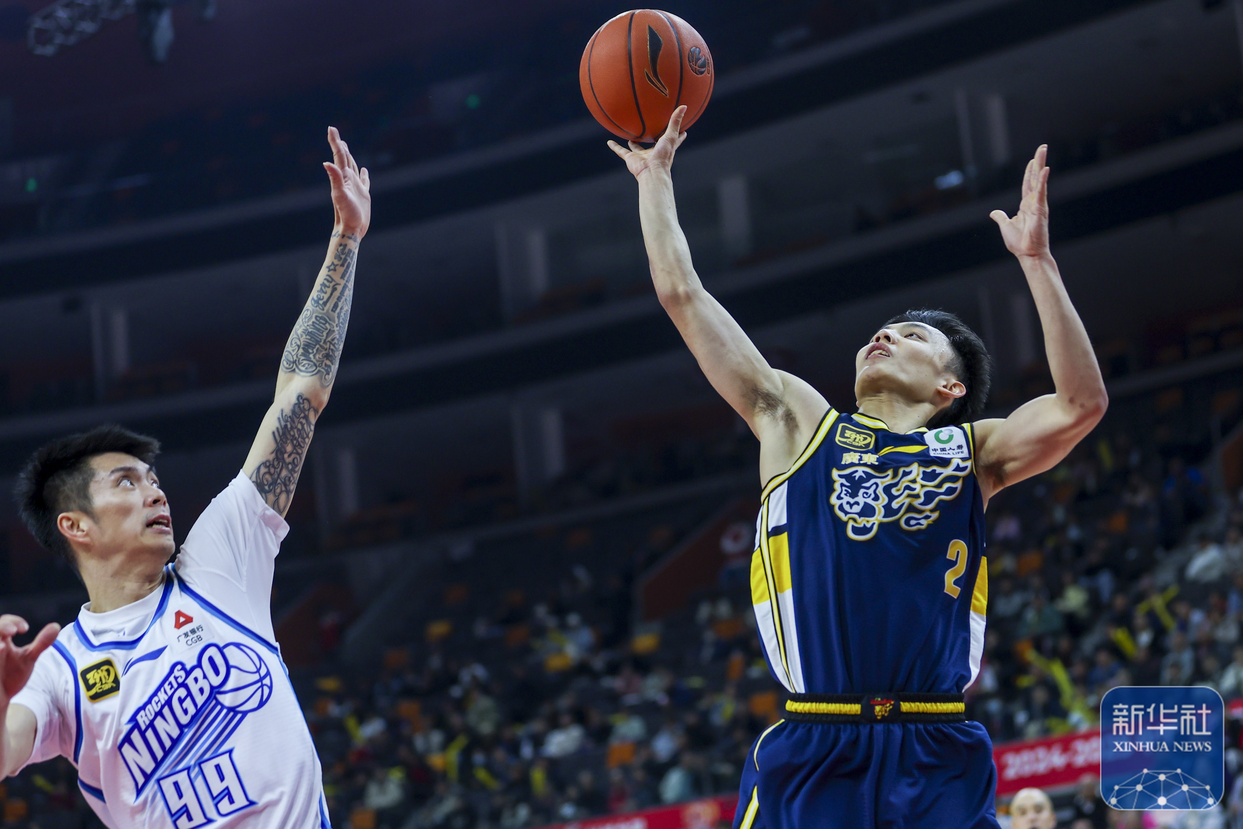 开云足球直播-精彩盛景！顶尖篮球联赛魅力四射展现