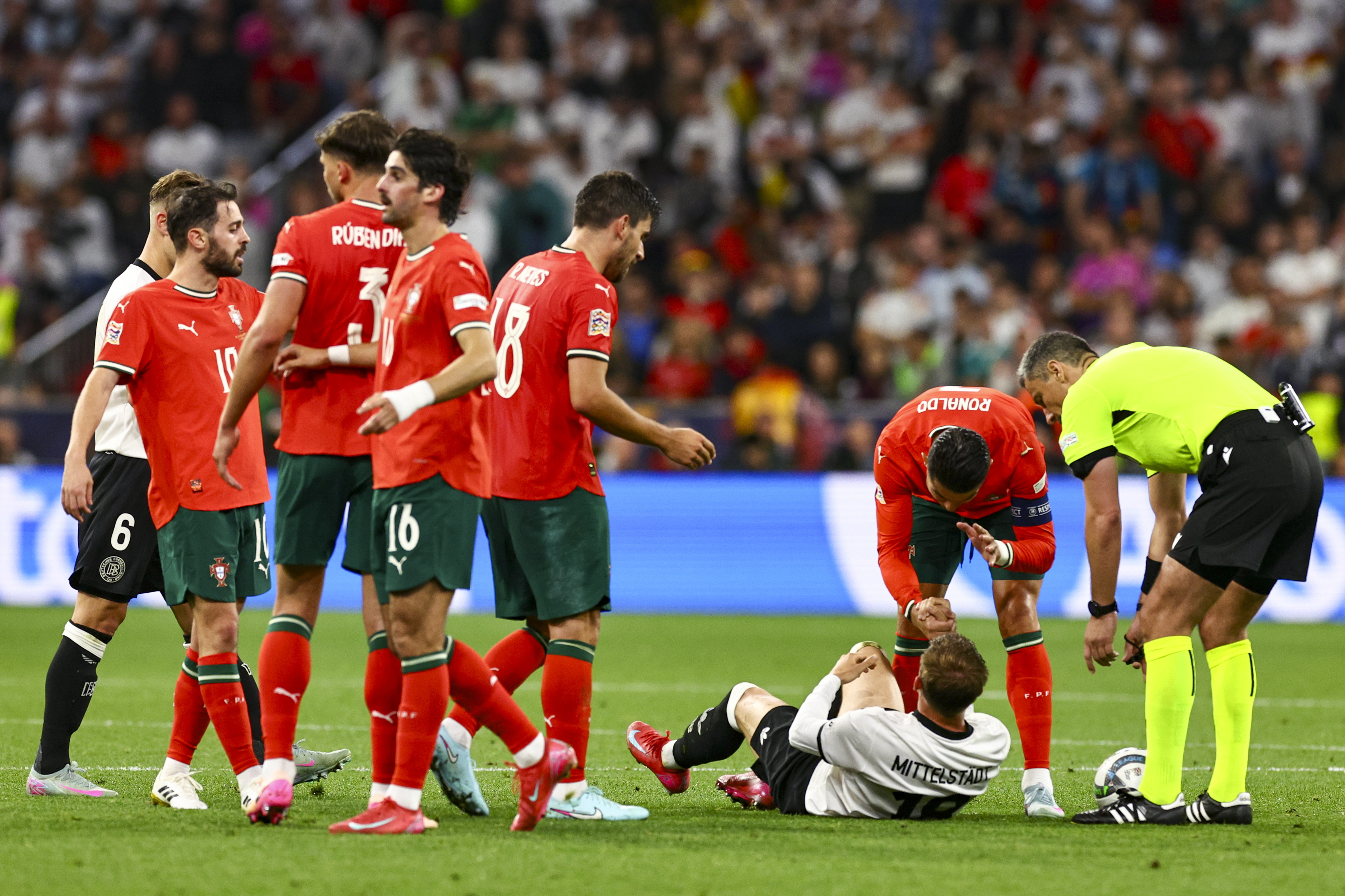 欧国联比赛中球队的胜负之间 欧国联比赛中球队的胜负之间