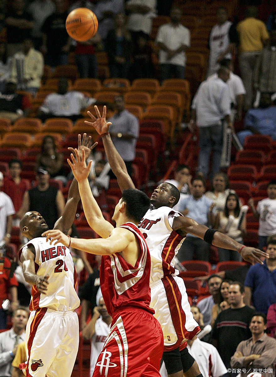 开云体育在线-火箭复兴：保罗中场两得手赞誉绕球风暴的简单介绍