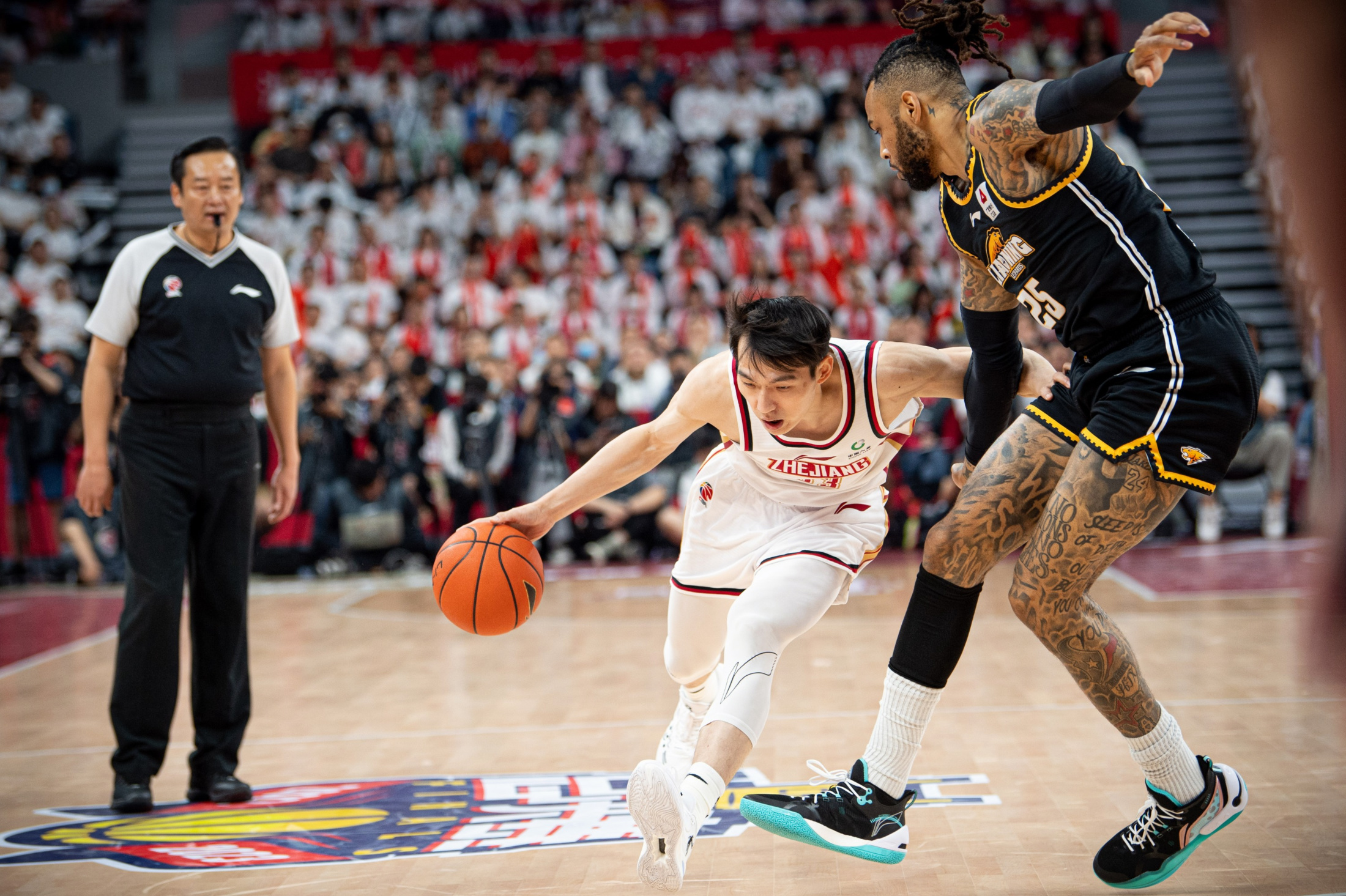 开云官方app入口-包含紧张的比赛中球队化危为机，最终逆转胜利的词条