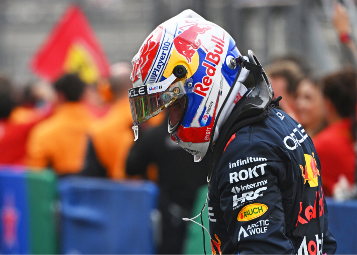 红牛二队完胜阿斯顿马丁，维斯塔潘点燃赛场的简单介绍