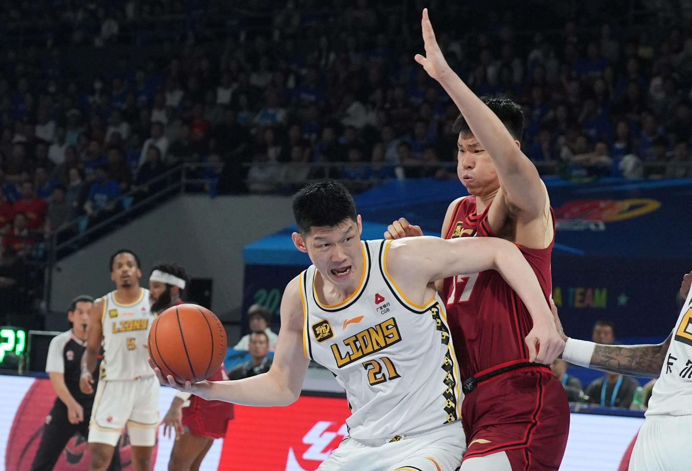 灰熊绝杀广东队,胡金秋高光表现的简单介绍 灰熊绝杀广东队,胡金秋高光表现的简单介绍