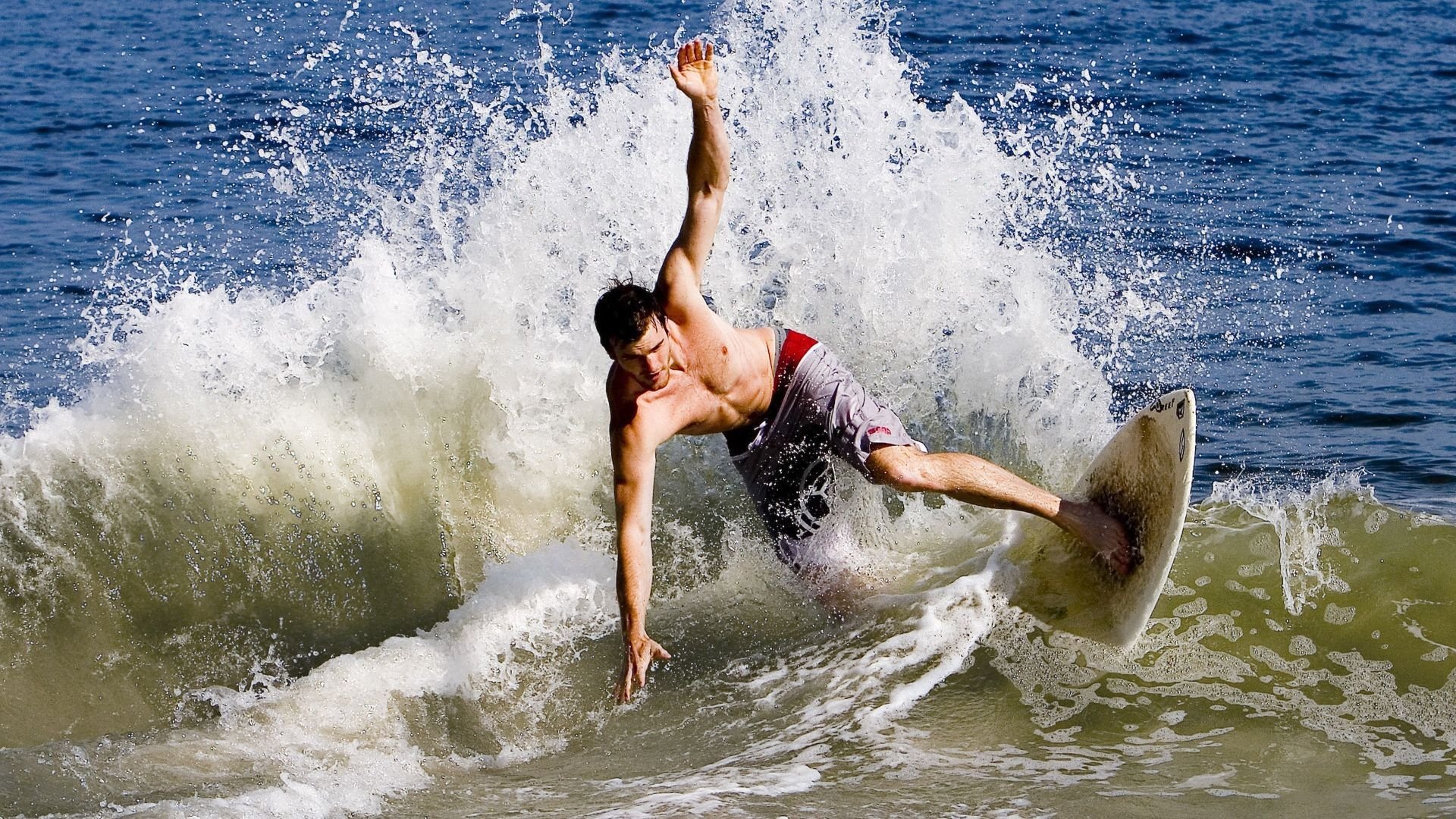 开云下载-东决关键战焦点战，火箭爆冷湖人，一场改写历史的逆袭