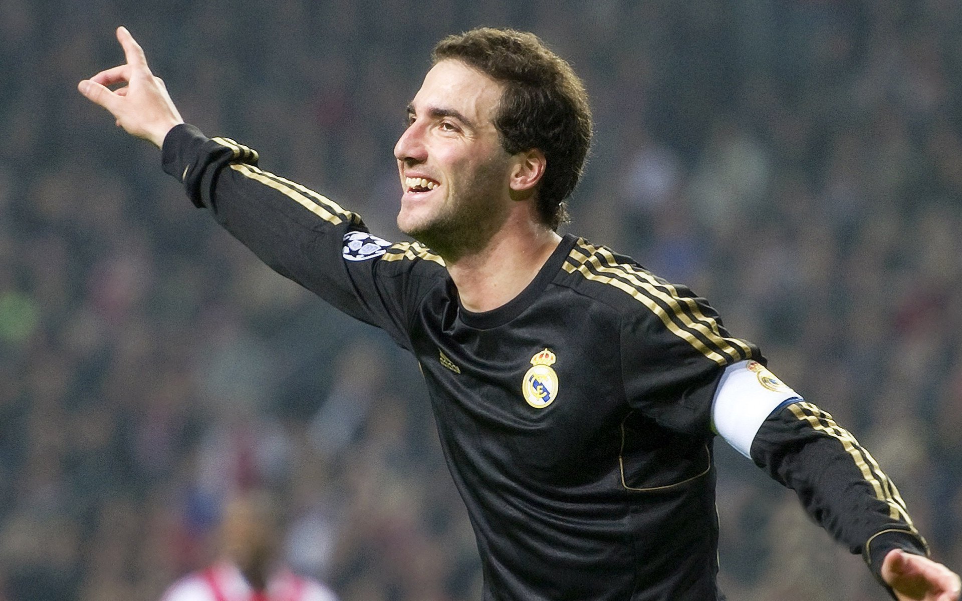 蒂亚戈领军，国际米兰轻取瑞士劲旅展露王者之气